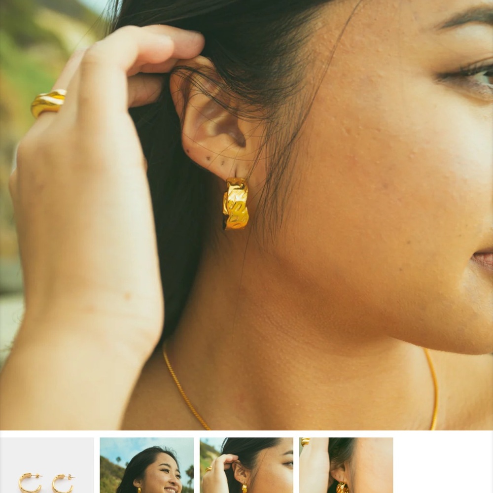 Sandy Shore Gold Hoop Earrings